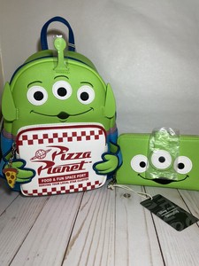 loungefly alien backpack