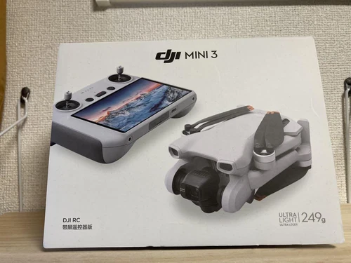 DJI Mini 3 (DJI RC) 4K HDR Video Shooting 38 Minutes Flight Drone Gray 249g - Picture 1 of 2