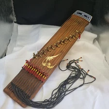 12-String Kayagum, Gayageum, Korean Zither Musical Instrument and display case