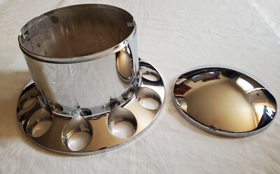 NICE 10 LUG CHROME WHEEL HUB - PRE OWNED
