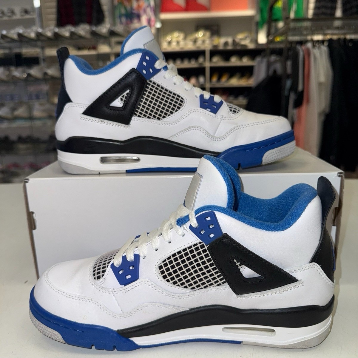 シューズ(男性用) NIKE AIR JORDAN 4 RETRO MOTORSPORTS Nike Air Jordan 4 Retro Mid Motorsports Men's Size 8.5