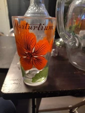 VINTAGE BOSCUL NASTURTIUM PEANUT BUTTER GLASS RED 5" HIGH