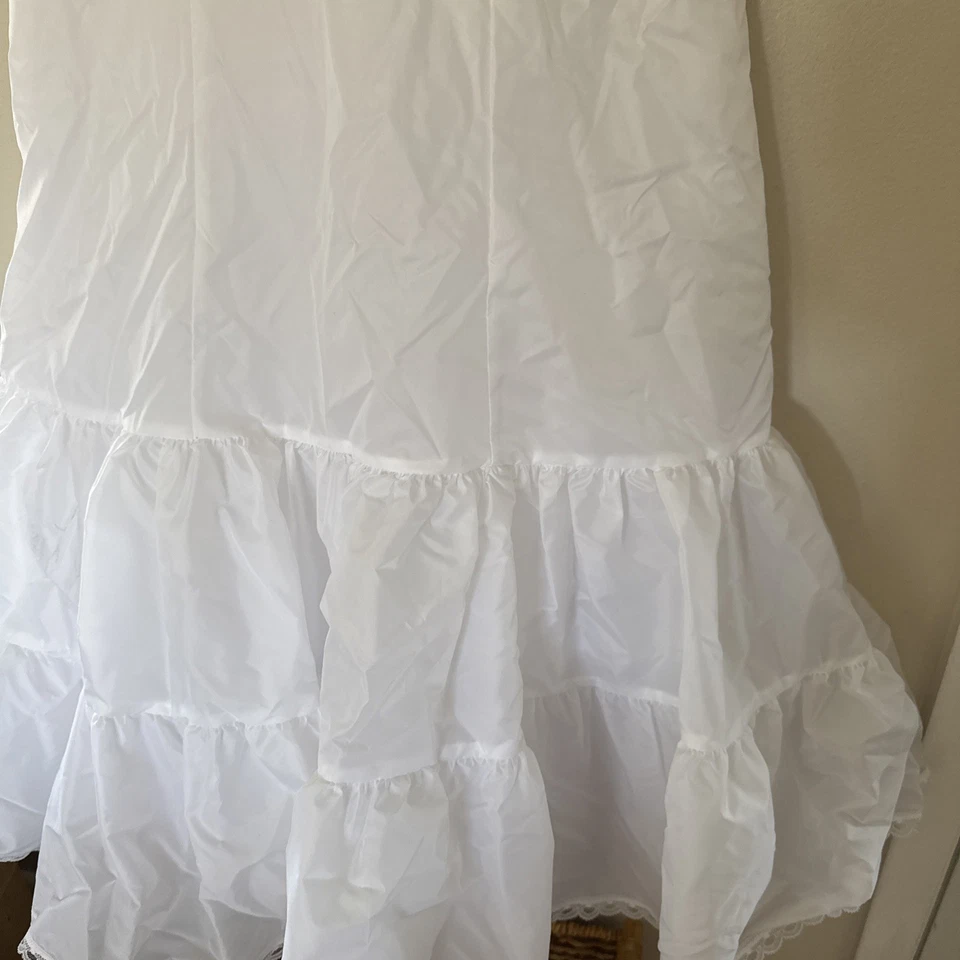 复古无品牌白色尼龙分层下滑Crinoline新娘小外套尺寸12 — 第 3/4 张图片