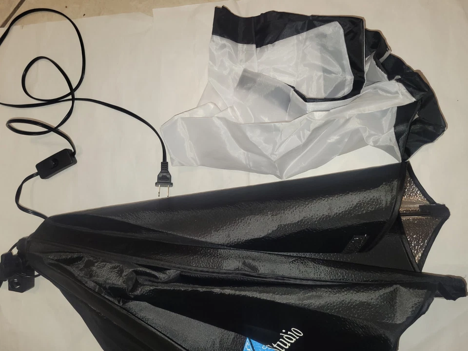 2 Set Limo Studio Lighting Kit - No Stands , No Light Blubs ( Only Umbrellas ) - Image 4 of 4