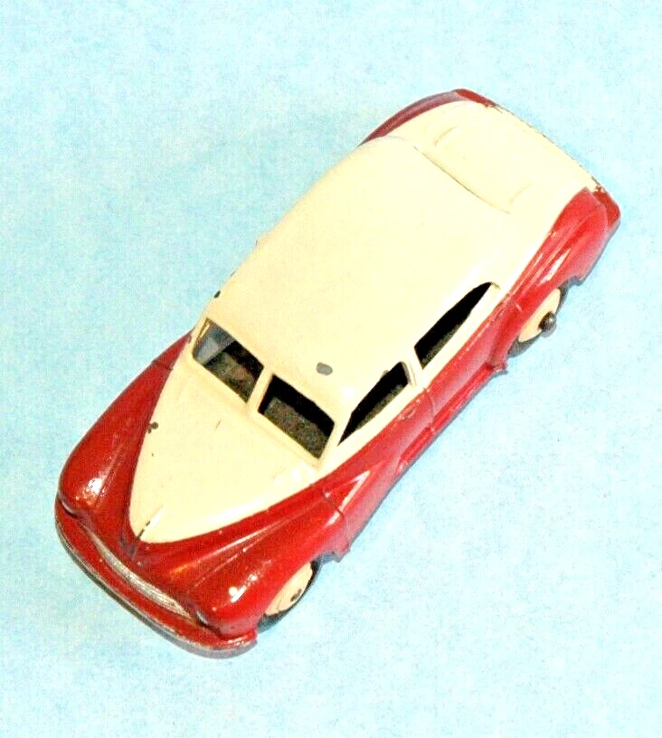 DINKY Meccano England original 1950 MORRIS OXFORD SEDAN 2 tone Cerise Cream #159 - Image 2 of 4