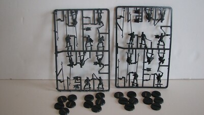 LOTR TWO TOWERS Games Workshop Strategy Game 20 FIGHTING URUK-HAI new on sprue