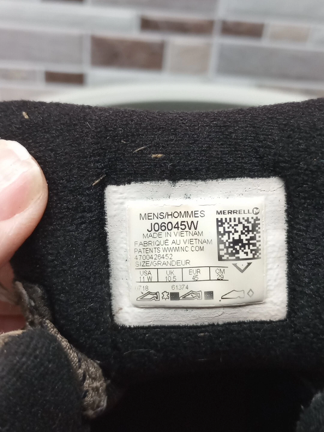 merrell moab 2 mid vent hiking pre owned flaw boots
