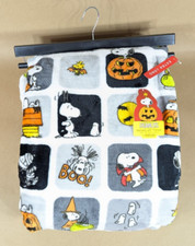 Peanuts Halloween Snoopy Woodstock Pumpkin Berkshire 60 X 70 Blanket Throw New