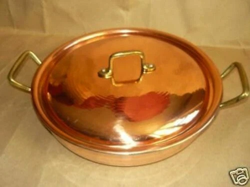 Casseroles en cuivre pour la maison