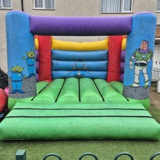 *14FT L X 12FT W X 10FT H * ✨️🧡 TOY STORY THEME 🥳 🎉 BOUNCY CASTLE + DELIVERY