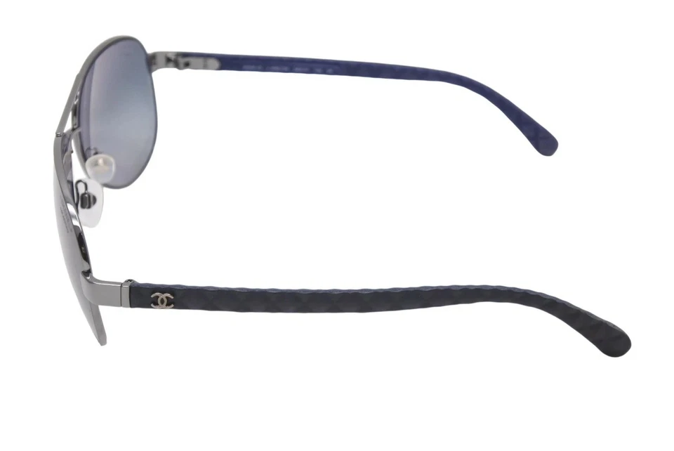 Gafas de sol CHANEL 4204-Q Matelasse Coco Mark Aviator negras plateadas polarizadas Foto 4 de 4