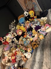 ASSORTED PLUSH LOTS OF VARIETY READ DESCRIPTION