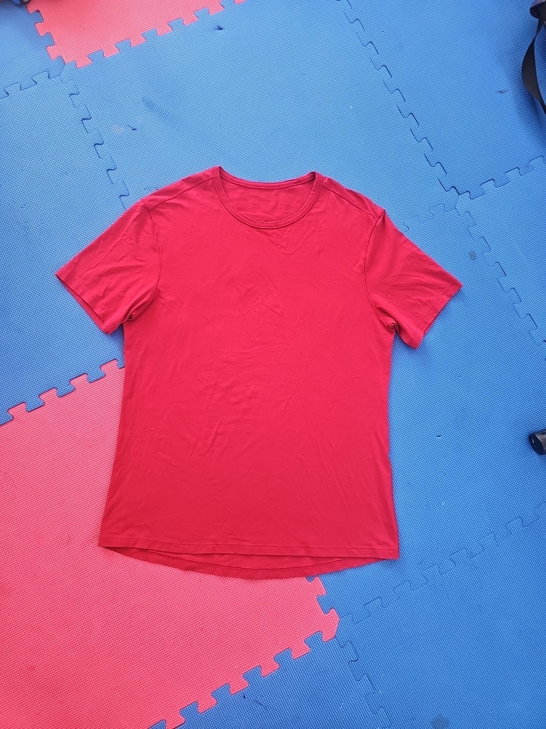 Lululemon Basic Top Size M - image 4