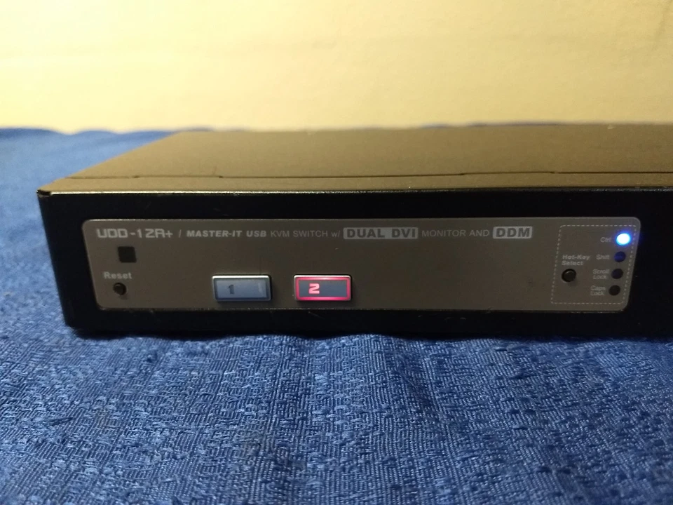 ConnectPro UDD-12A+ Master-IT USB KVM Switch - Image 2 of 4