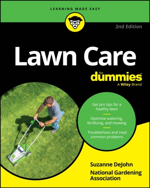 Lawn Care For Dummies by National Gardening Association (Paperback Book)