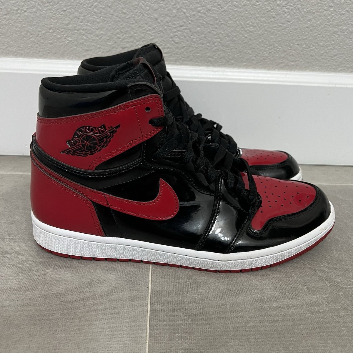 Air Jordan Retro High OG Mens 10 Patent Bred Sneaker Shoes
