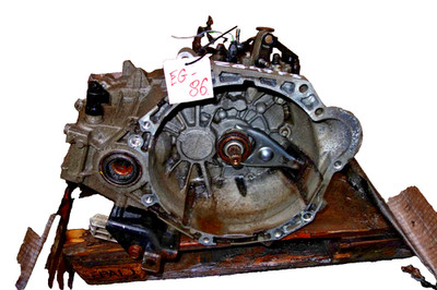 Getriebe ZG47FJ 104TKM G4FA Hyundai 1,4i 66KW 90PS i20 i30 Kia Ceed Venga  10-