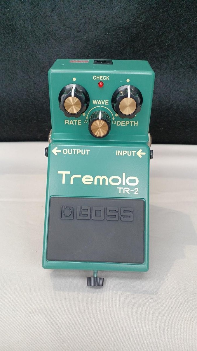 BOSS TR-2 Tremolo エフェクター 美品 Amazon.com: Boss TR-2 Tremolo Pedal : Musical Instruments