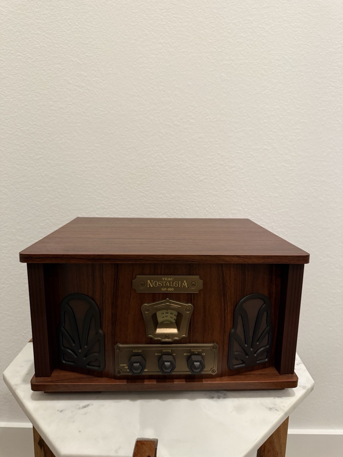 BRAND NEW Teac Nostalgia GF-180 AM/FM Stereo 3-Speed Turntable Record Player