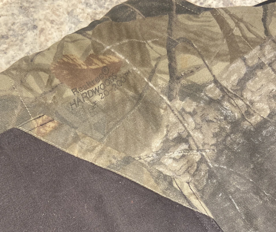 Real Tree Hardwoods 20-200 Reversible Camo Black Vest Youth Size Small - Image 4 of 4