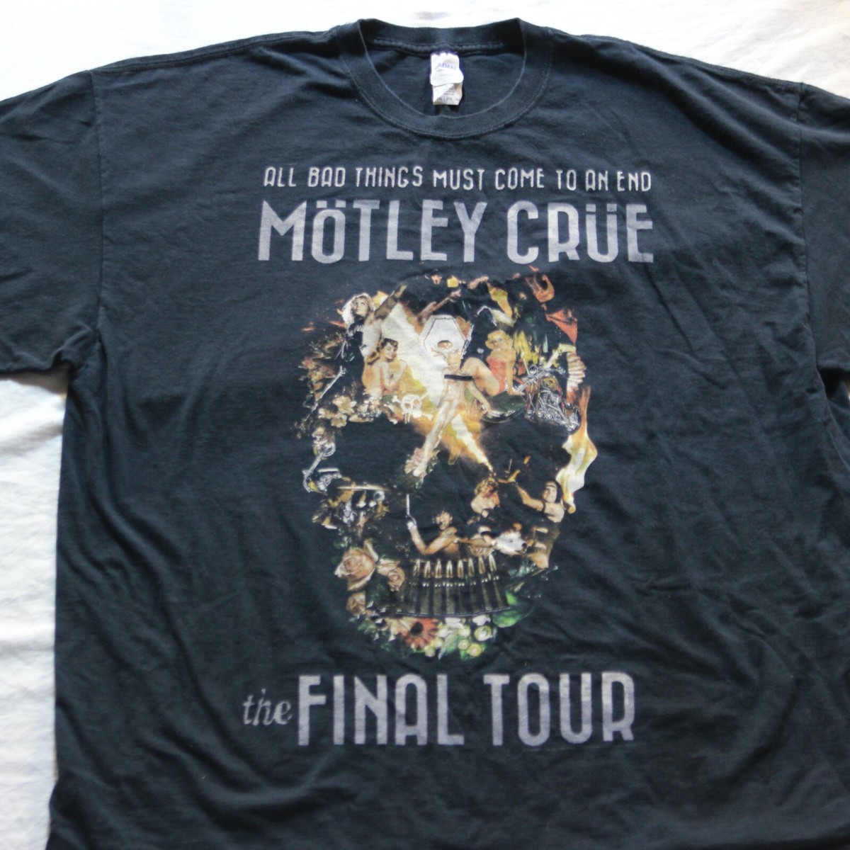 Motley Crue Band Tee All Bad Things 2015 Final Tour Concert Merch