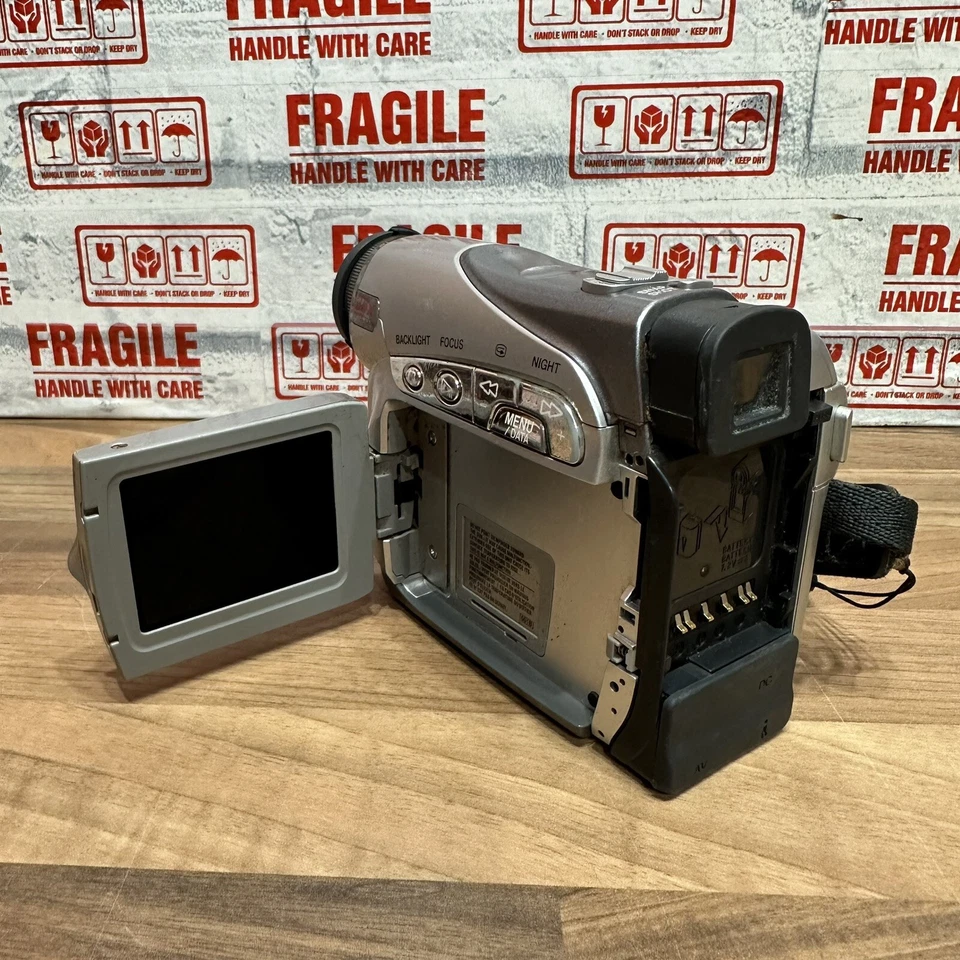 JVC GR-D240EK Camcorder Vintage Prop - Image 2 of 4