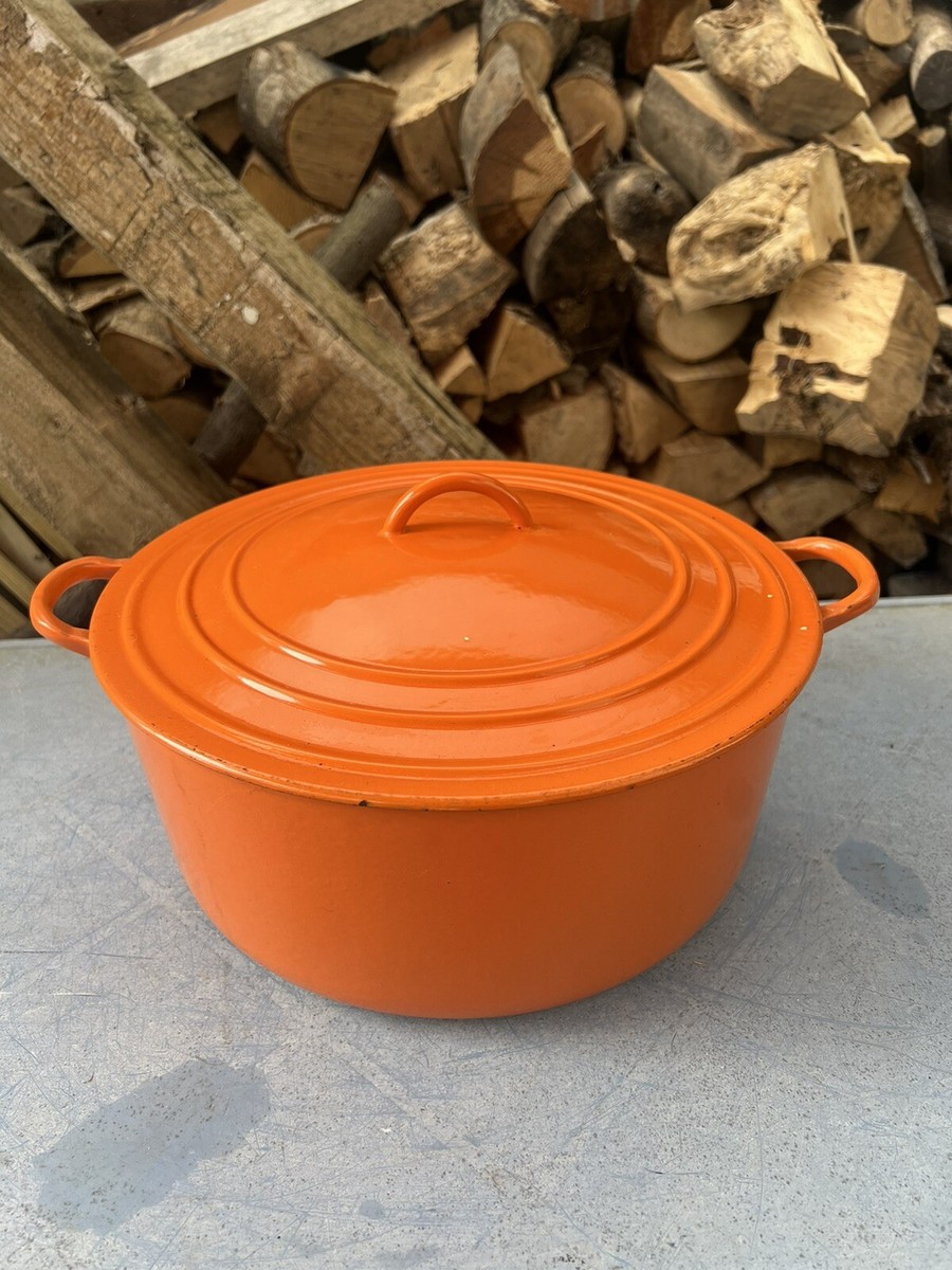 Vintage Cast Iron Le Creuset orange enamel Casserole Oven Dish Very Rare  Size J