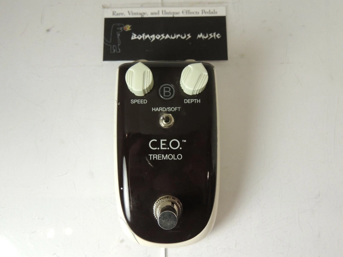 Danelectro Billionaire Series CEO Tremolo Effects Pedal Free USA Shipping