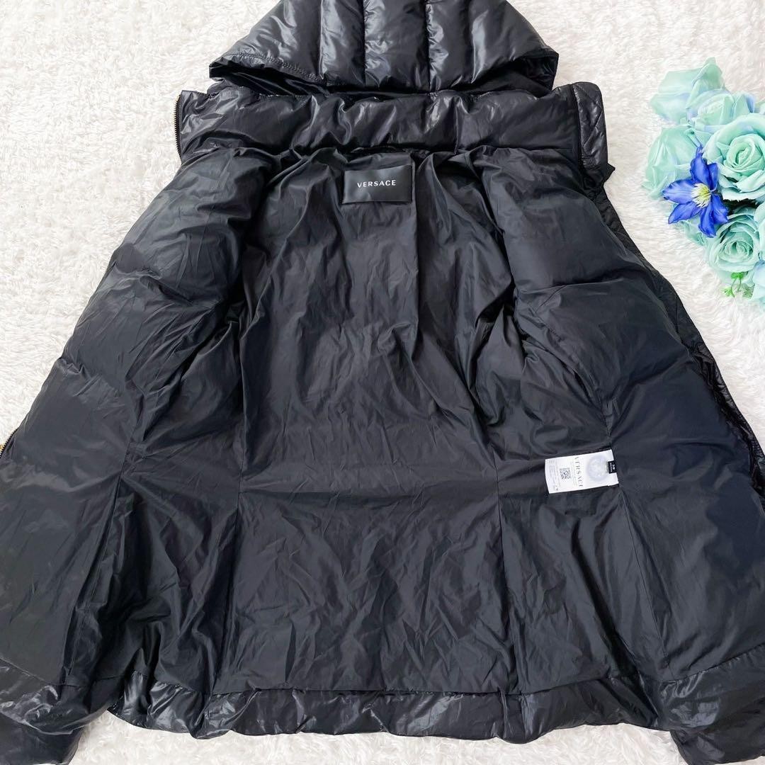 USED EXCELLENT CONDITION NEAR IC TAG! VERSACE 2-WAY DOWN JACKET IN GOLD MEDUSA thumbnail 5