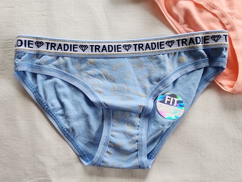 Tradie Girls Fitsational My Favourite Things Bikini Brief 3 Pack Size 10/12 New - Picture 2 of 7