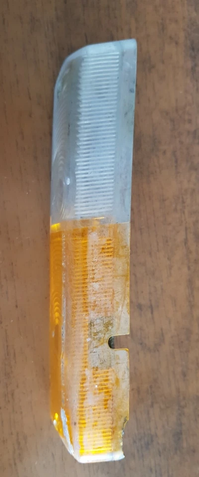 Luz intermitente indicadora de lente de estacionamiento Datsun 1600 510 vueltas izquierda 1968 1969 SN04 Foto 3 de 4