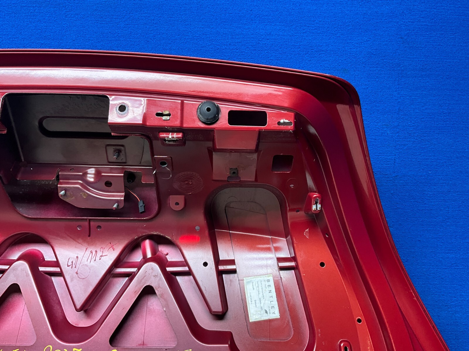 2007 - 2010 BENTLEY CONTINENTAL GTC TAILGATE TRUNK DECK LID RED OEM