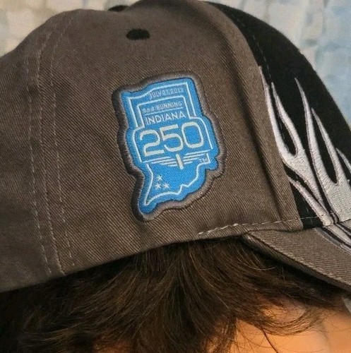 Gorra 20th Running Brickyard 400 NASCAR Crown Royal 2013 negra gris OSFA en muy buena condición - Imagen 7 de 20
