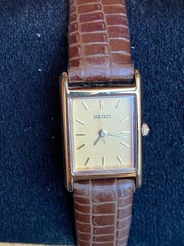 Vintage Seiko Tank Watch 1N01-0LK0 Ladies Gold Tone June 1997 - Working  Battery