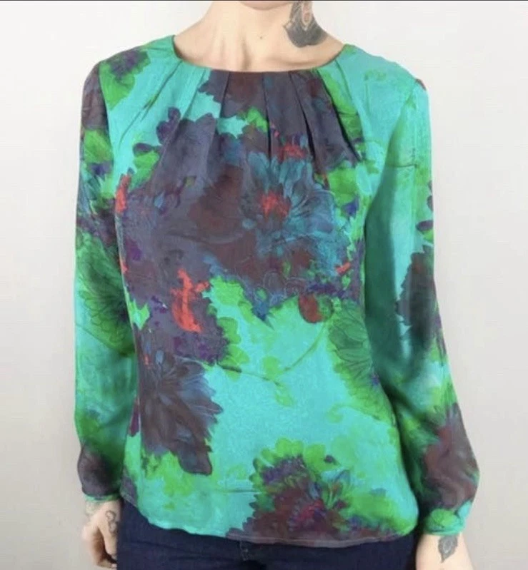 Blusa Top J Crew Manga Larga Multicolor 100% Seda Talla 00 Usada en Excelente Condición Foto 2 de 4