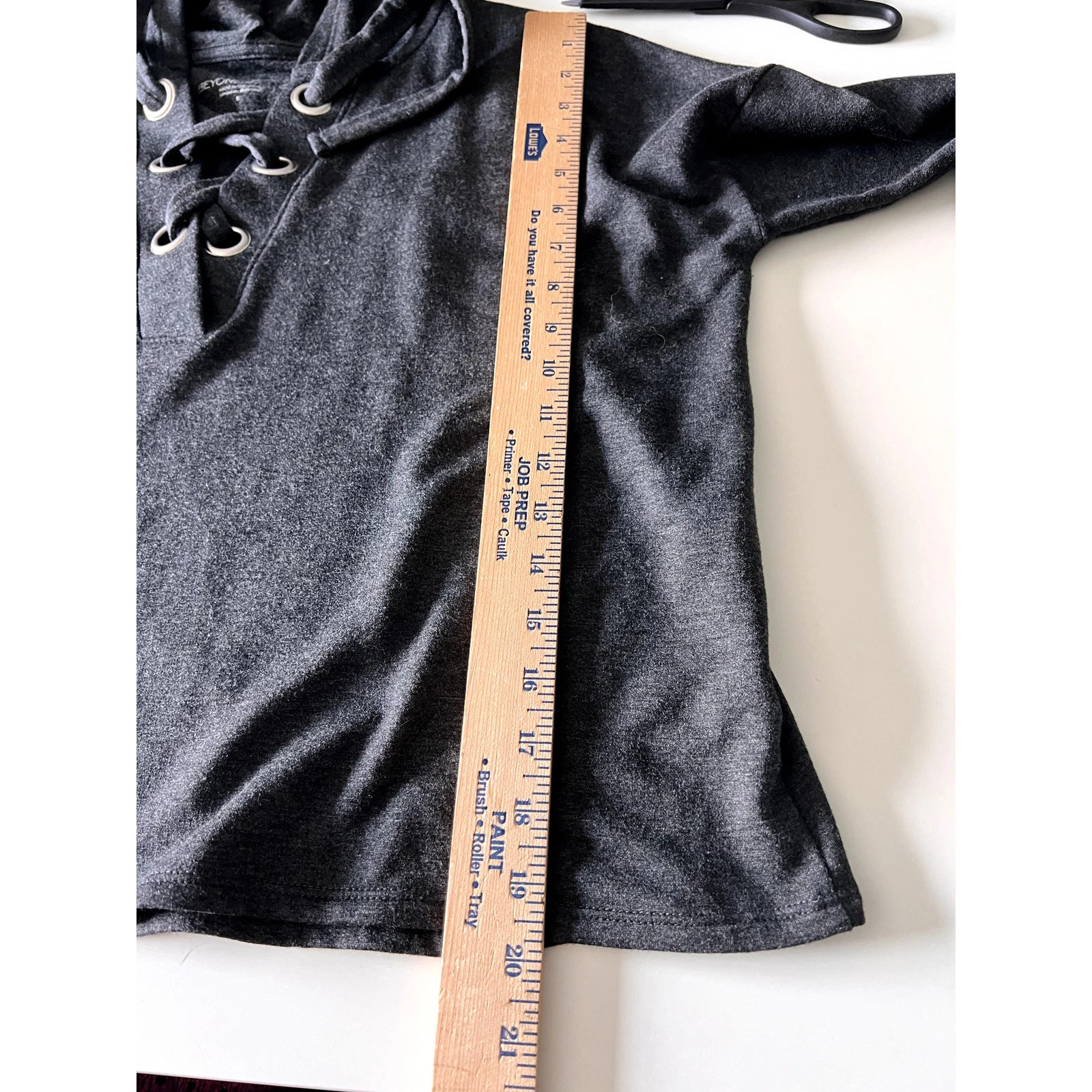 beyond-yoga charcoal lace up long sleeves very soft hoodie