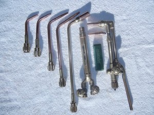 Victor Torch Set - 100 Mixer, 550-100 Cutting Attachment, 4 Tips & #8 Rosebud