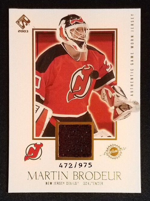 2002-03 Private Stock Reserve #129 Martin Brodeur Game Jersey /975 (HOF) NM-MINT