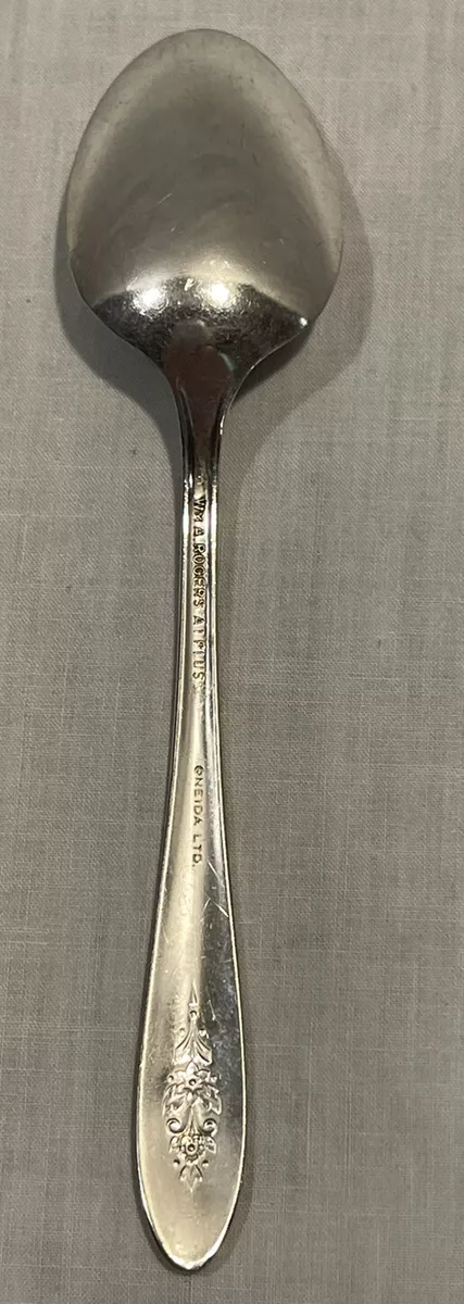 VINTAGE SILVER SPOON WM A ROGERS A1 PLUS ONEIDA LTD eBay