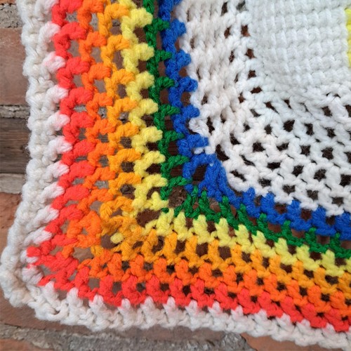 Vintage Wizard Of Oz Crocheted Baby Blanket Wall Hanging Gift Collectible Afghan - Picture 6 of 6