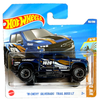 Hot Wheels '19 Chevy Silverado Trail Boss Lt Dirt 8/10 152/250 1:64 Modellauto