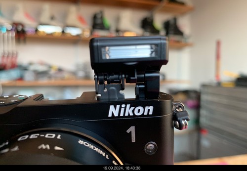 Nikon 1 V3 Systemkamera Tadelloser Zustand! - Bild 8 von 22