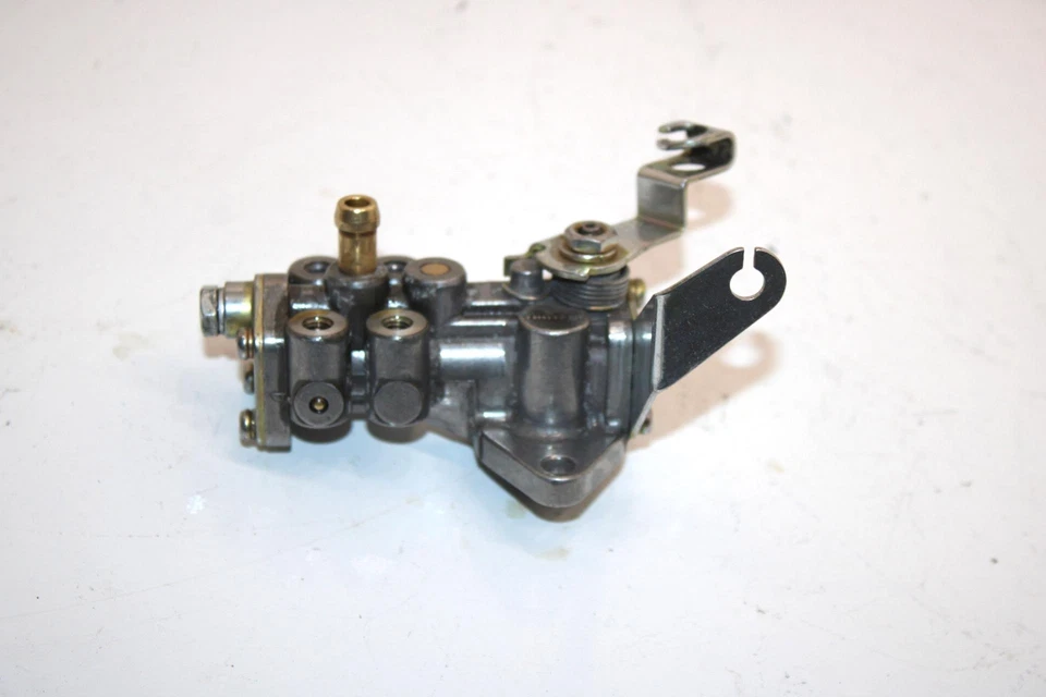 98 Arctic Cat Zr 500 Oem Oil Pump 3005-118 SA169 - Image 4 of 4