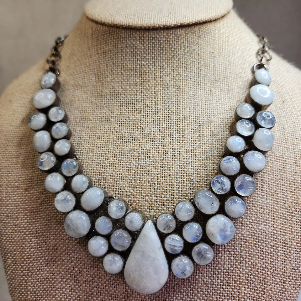 Gargantilla vintage de plata de ley 925 con piedras lunares gemas graduadas Foto 3 de 4