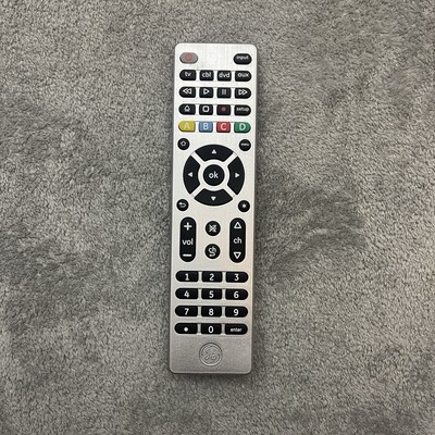General Electric 33709 4 Device Universal Remote Control - Silver