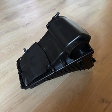 Air Filter Box Right Air Filter Housing Vw Touareg 7l R5 V6 V10 Tdi 7l0129607 Air Filter Box Right Air Filter Housing Vw Touareg 7l R5 V6 V10 Tdi 7l0129607