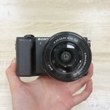 Sony Alpha a5100 24MP Mirrorless w/ 16-50mm Lens Digital Camera - English 95 NEW