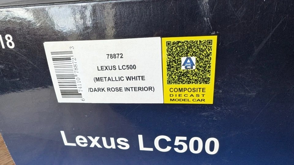 AUTOART 1/18 LEXUS LC500 WHITE AVEC DEFAUTS - Photo 2/4