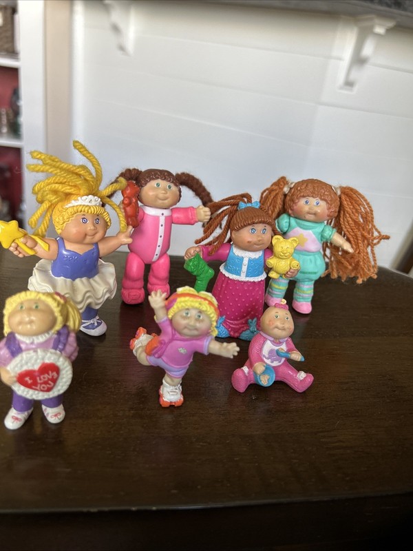 Vintage Lot of 7 Cabbage Patch Kids Plastic Figures/dolls 80’s-90’s