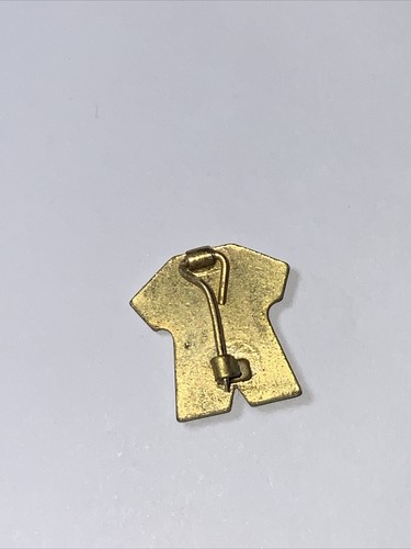 CLASSIC MAN UTD MANCHESTER UNITED Gary Neville #2 SHIRT - FOOTBALL PIN BADGE - Picture 3 of 3